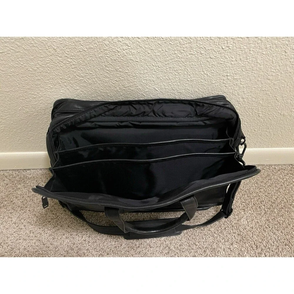 Tumi Executive Style Briefcase Laptop Carry Bag Soft genuine black Leather